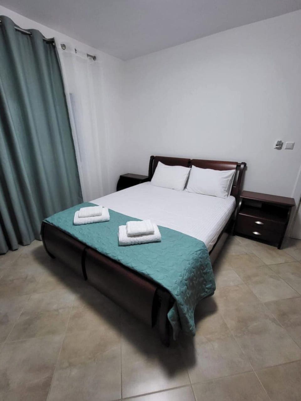 Apartment, 1 Bedroom, Balcony, Hill View | Laptop workspace, free WiFi, bed sheets