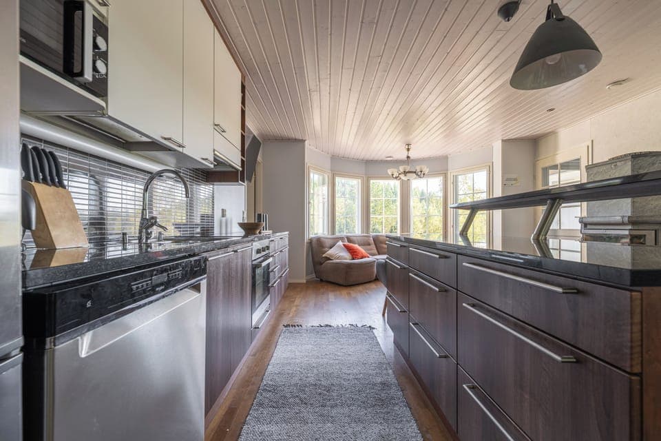 House | Private kitchen | Coffee/tea maker, electric kettle, highchair, dining tables