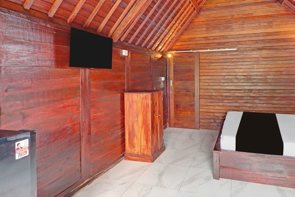 Standard Suite, 1 Double Bed | Free WiFi, bed sheets