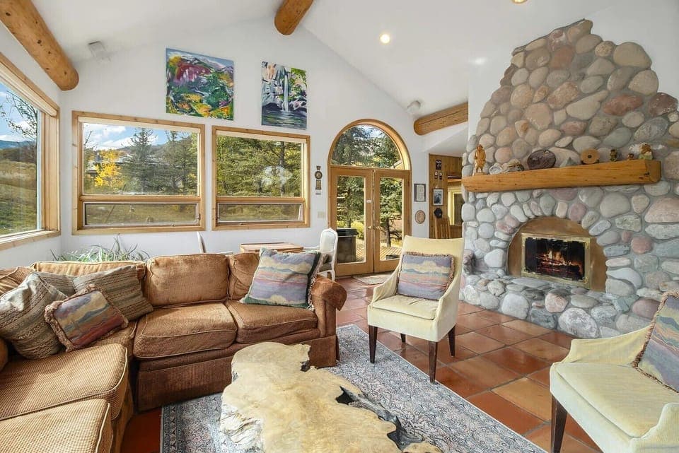 House, Mountain View | Living area | Flat-screen TV