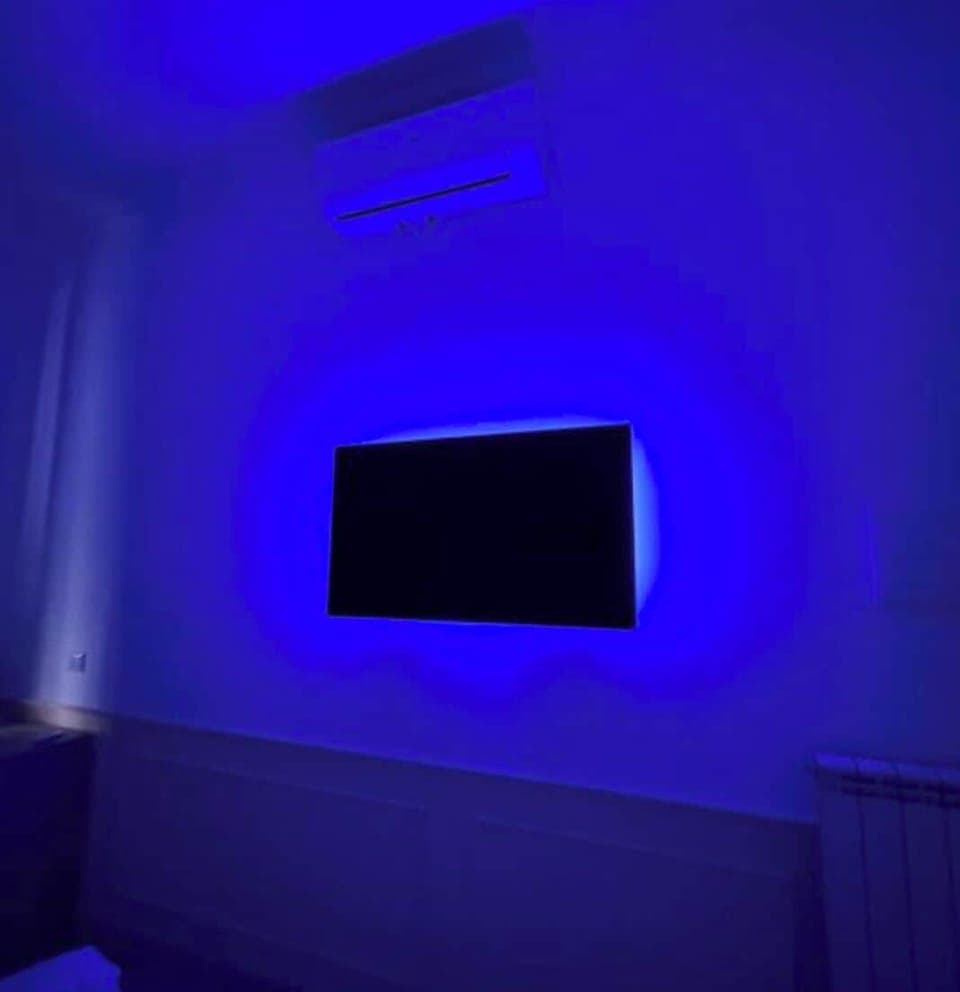 Soundproofing, free WiFi