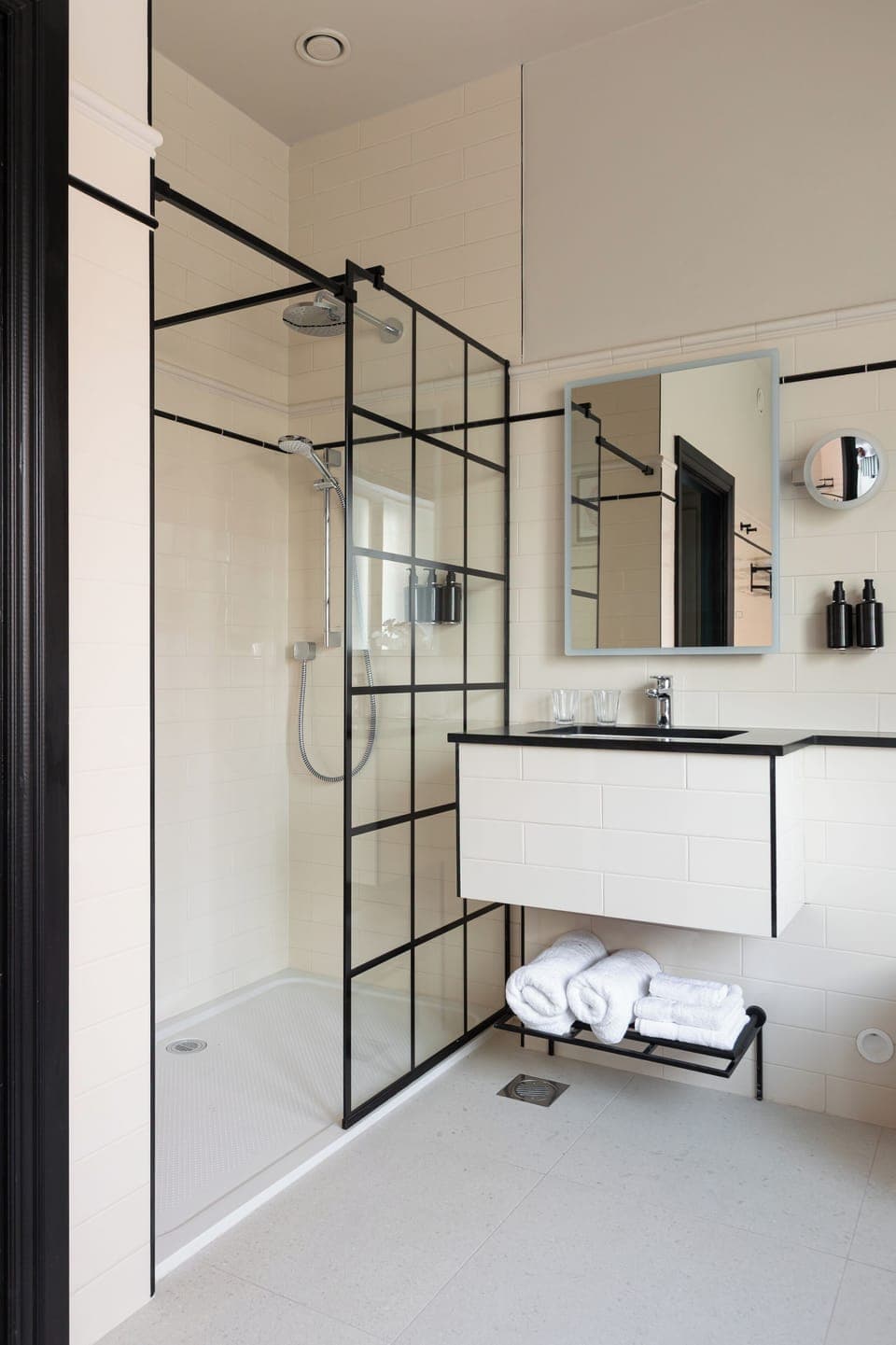 Double Room, City View | Bathroom | Designer toiletries, hair dryer, bathrobes, slippers