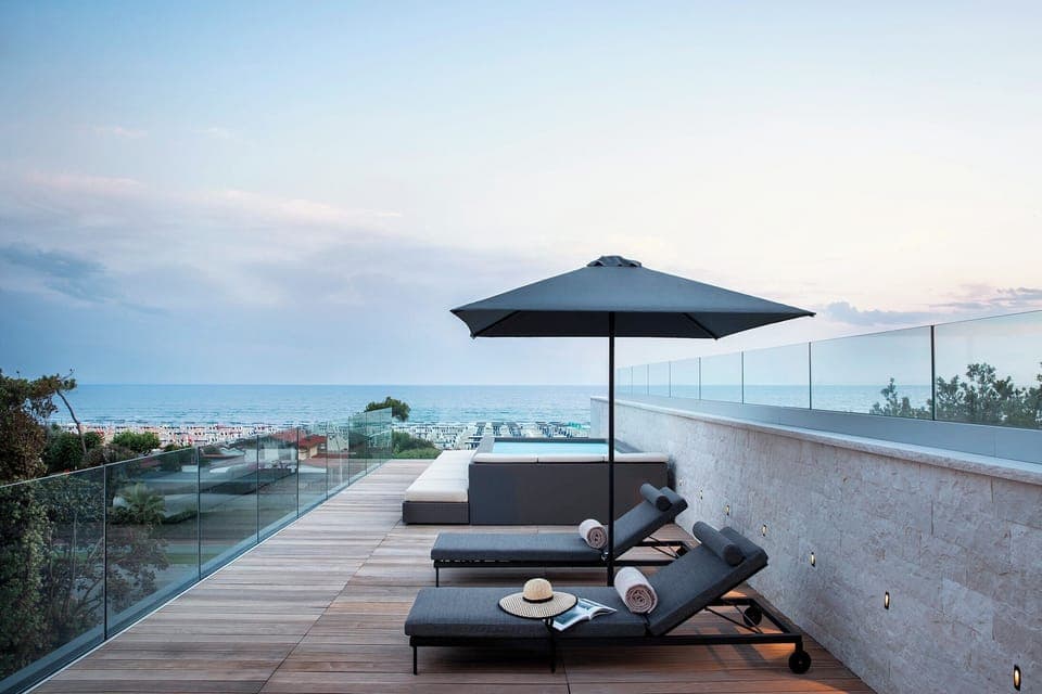 Down comforters, minibar, in-room safe, soundproofing