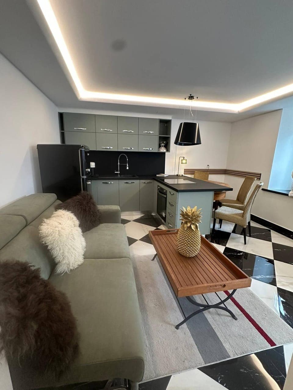 Apartment, 1 Bedroom, Accessible, City View | Living room