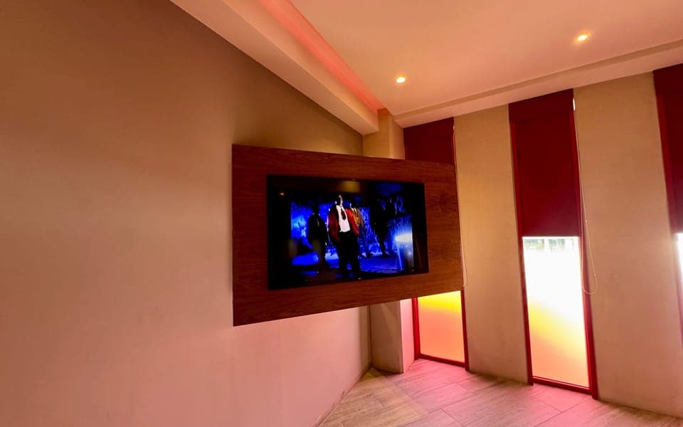 Standard Double Room, 1 King Bed, Non Smoking, City View | Desk, free WiFi