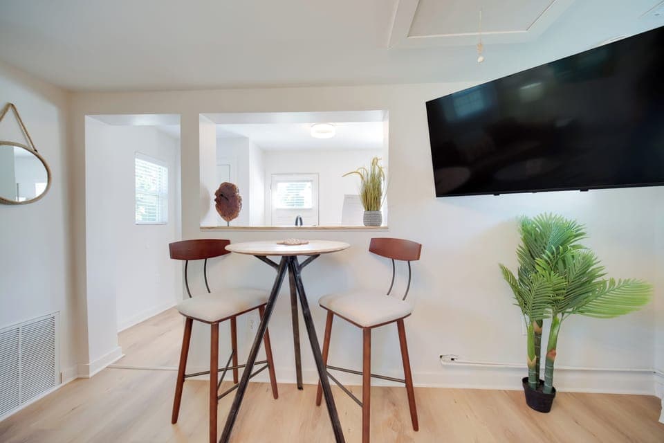 House (1 Bedroom) | Interior