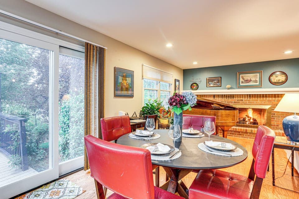 House (5 Bedrooms) | Interior
