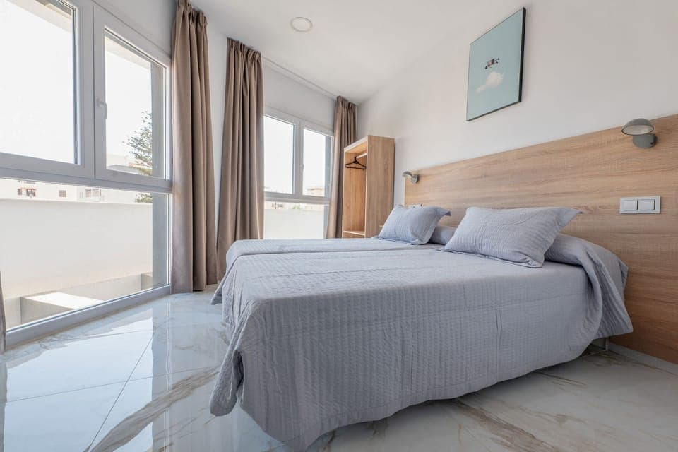 Double Room, City View | Desk, free WiFi