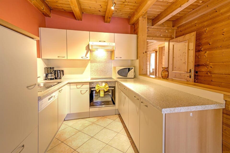 House | Private kitchen | Highchair