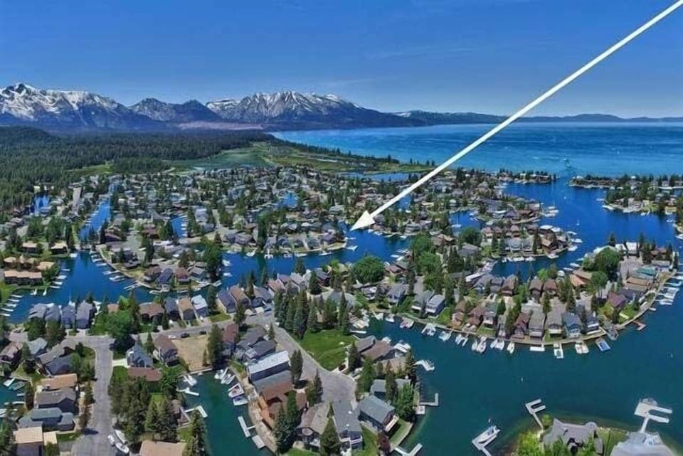 House, 5 Bedrooms | Aerial view