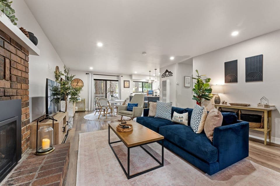 House, 3 Bedrooms | Living area