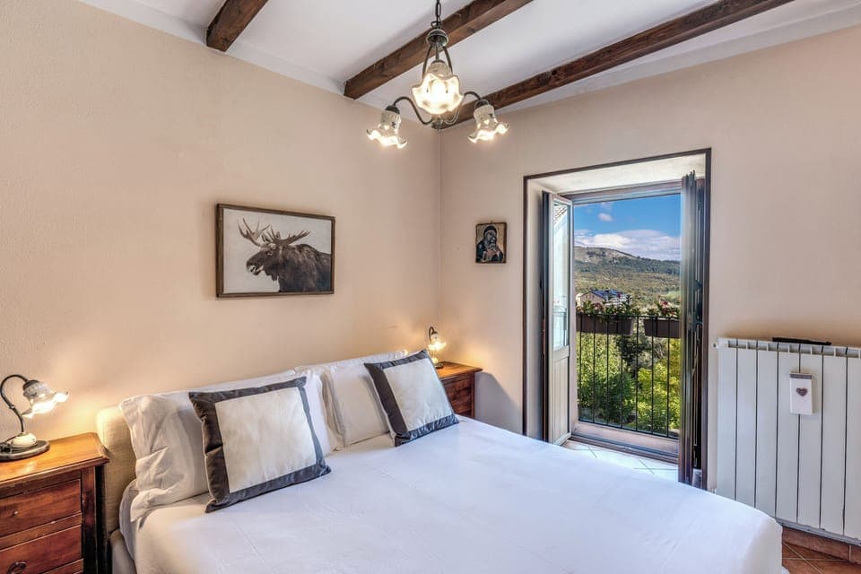 Duplex, Balcony, Mountain View | In-room safe, iron/ironing board, free WiFi