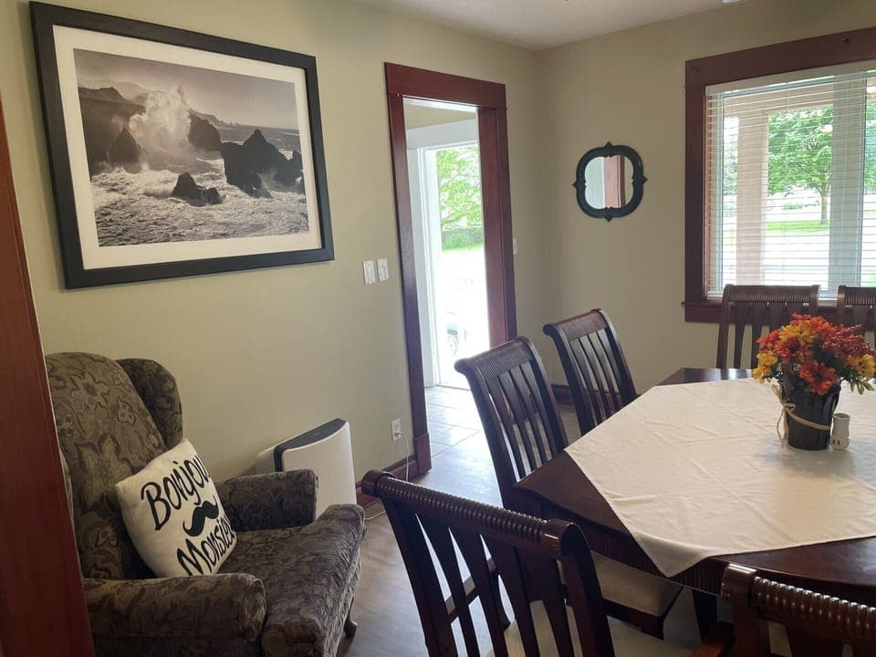 Deluxe House, Balcony, City View | Living area | Flat-screen TV