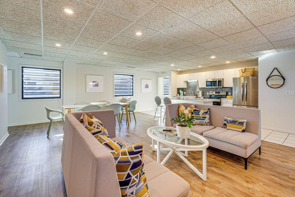 Apartment (2 Bedrooms) | Front of property