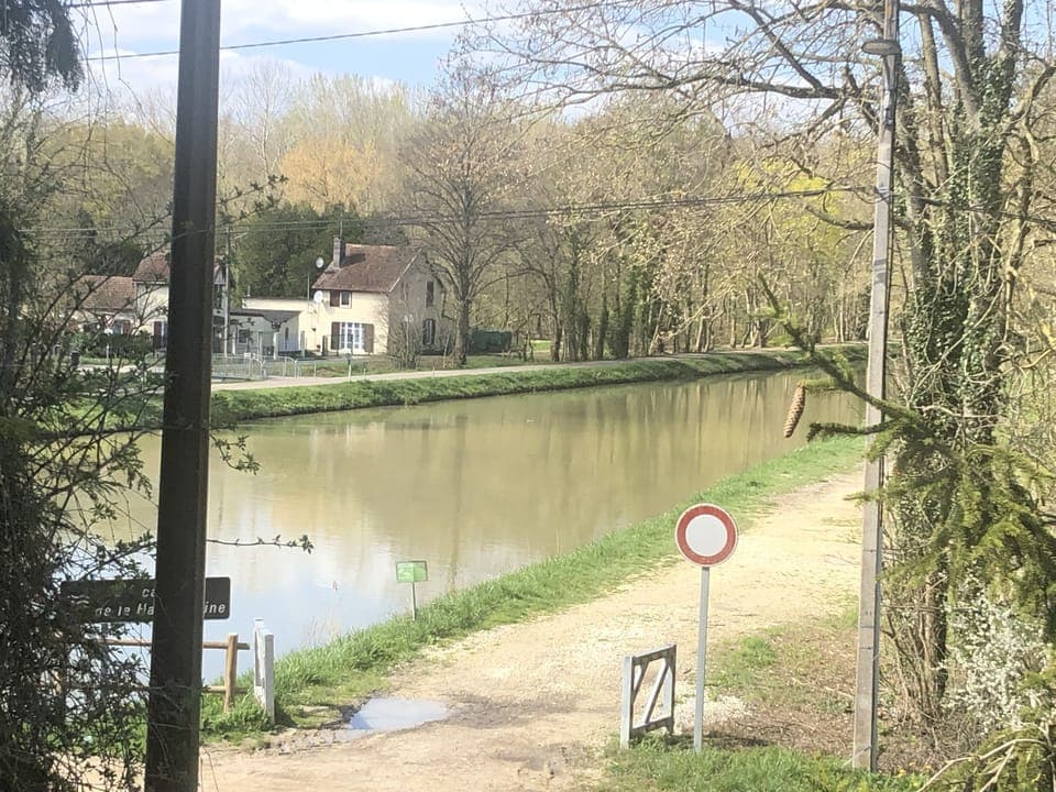 Comfort Room | 1 bedroom, blackout drapes, bed sheets