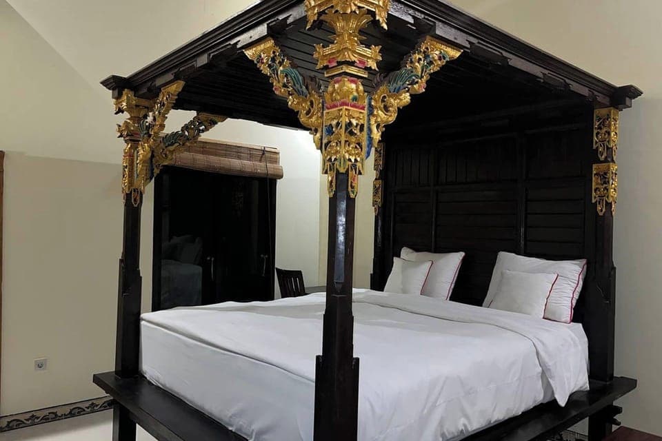 Villa, 2 Bedrooms, Pool View | Desk, free WiFi, bed sheets