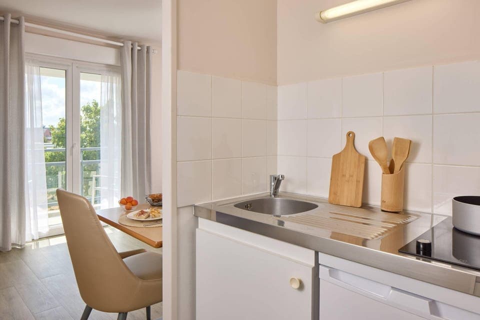 Private kitchenette