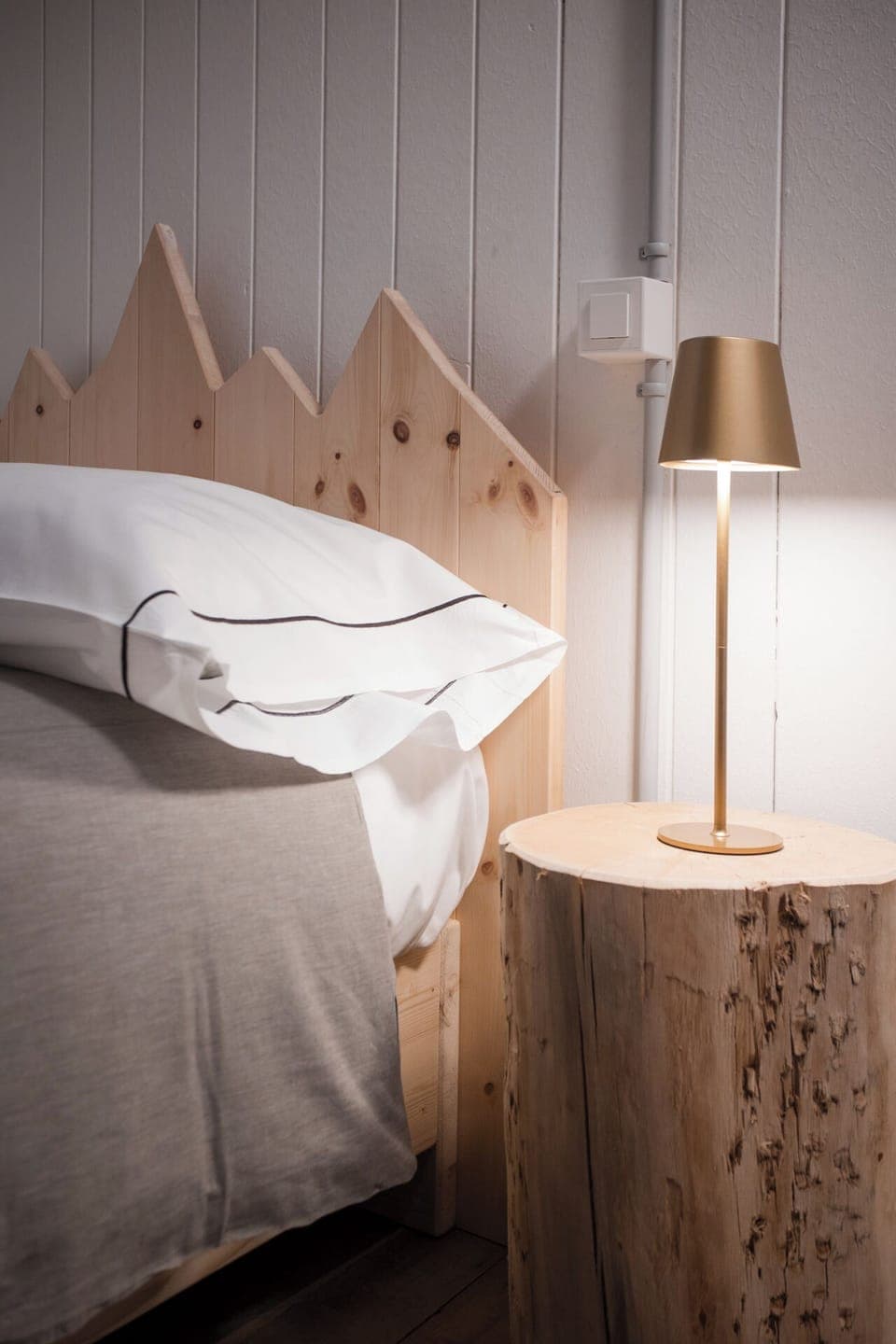 Single Room | Down comforters, soundproofing, free WiFi, bed sheets