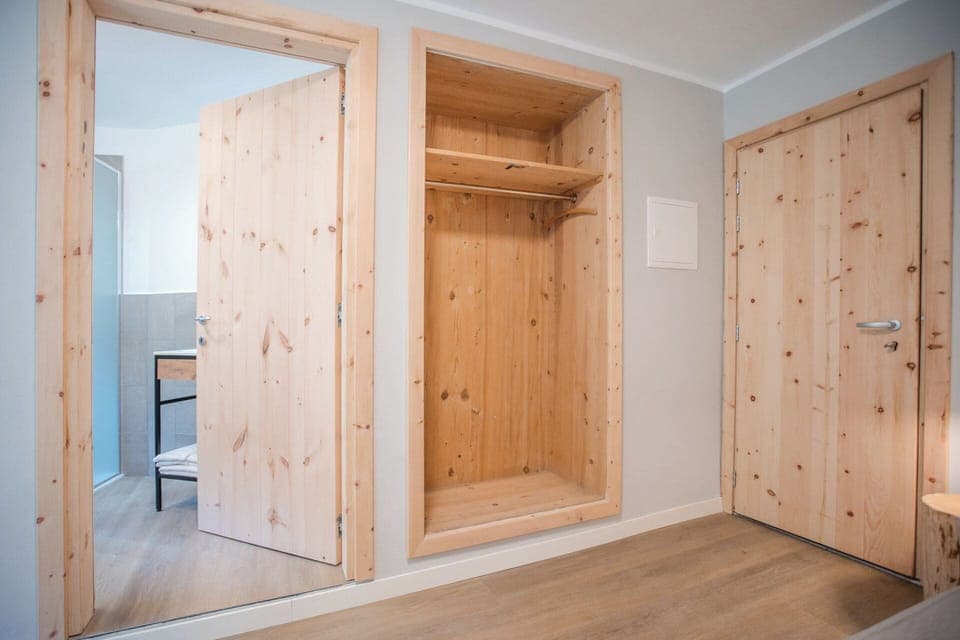 Twin Room, 2 Twin Beds | Down comforters, soundproofing, free WiFi, bed sheets