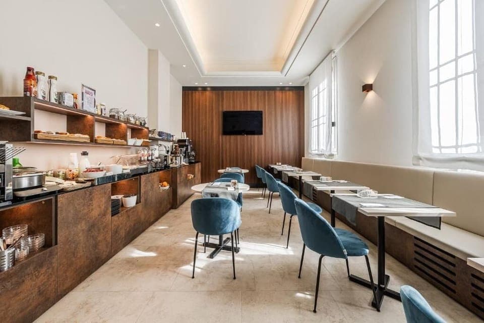 Daily buffet breakfast (EUR 8 per person)