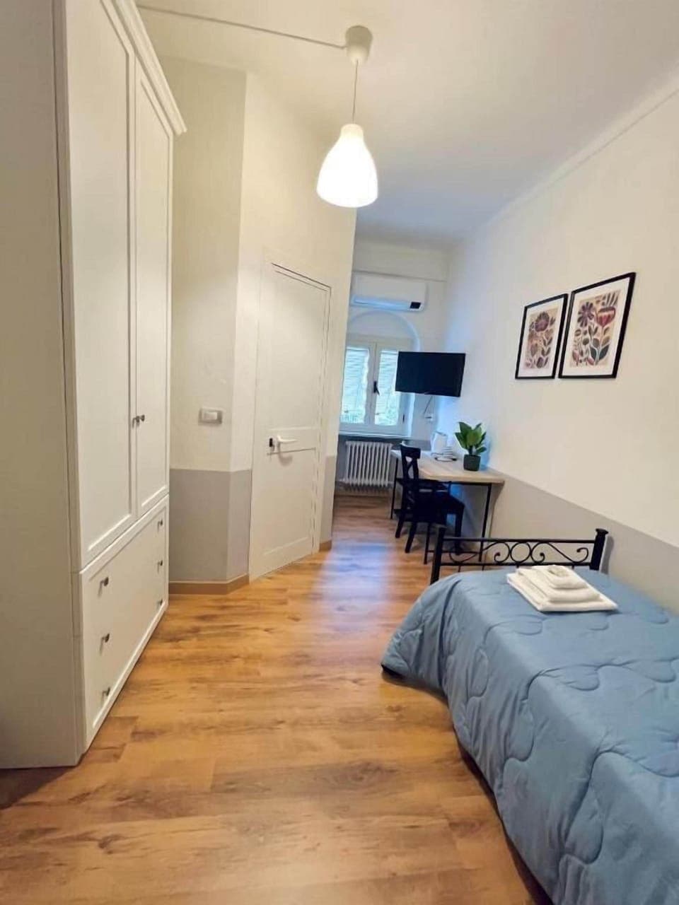 Single Room | Desk, free WiFi, bed sheets