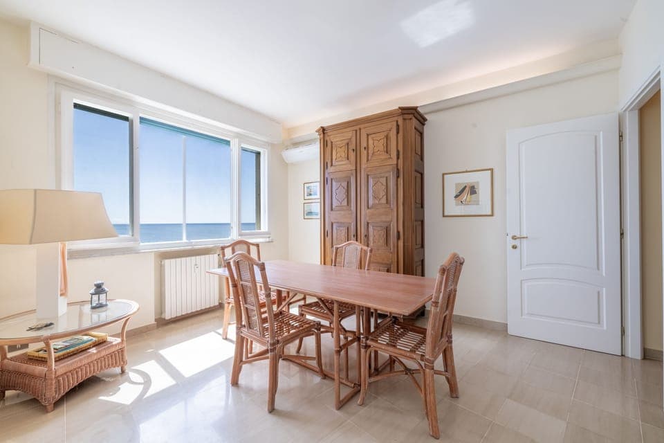 Apartment, 2 Bedrooms, Balcony, Sea View | Dining room