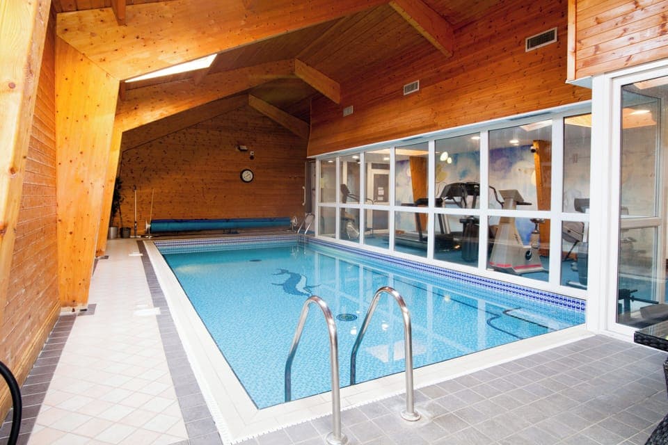 Couples treatment rooms, sauna, steam room, body treatments