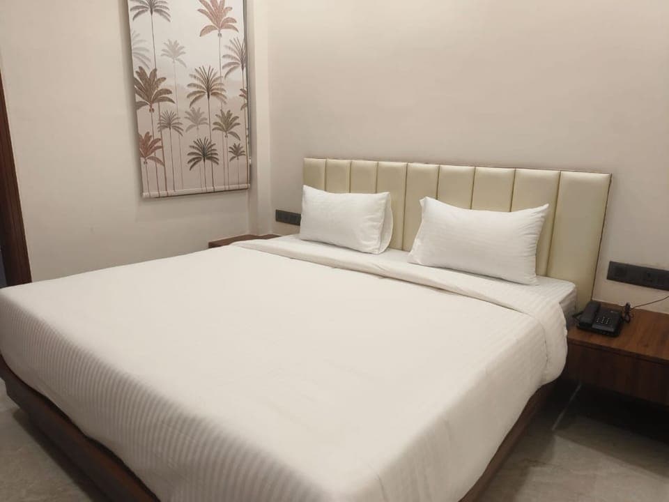 Deluxe Double Room | Free WiFi