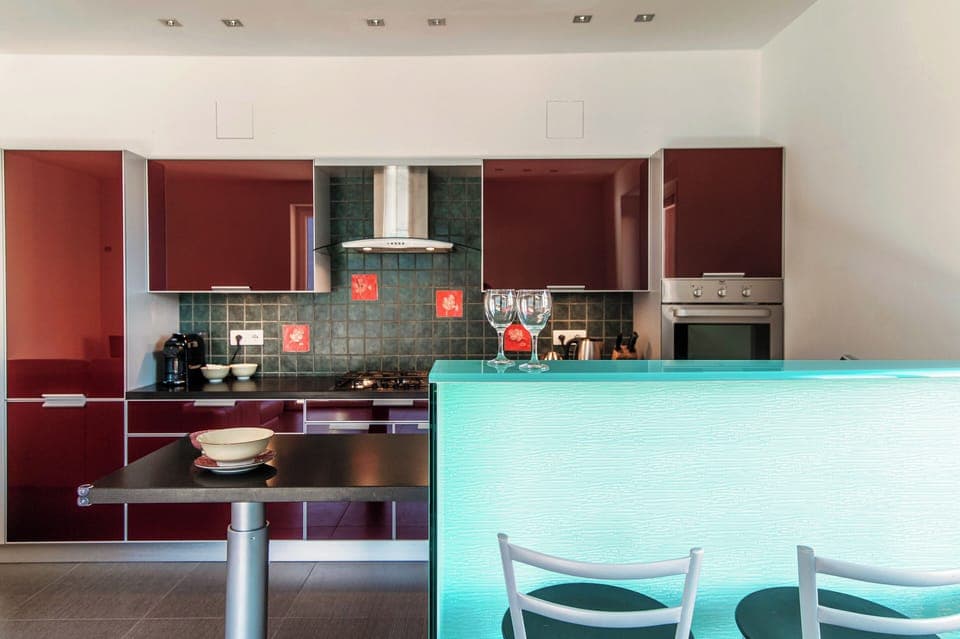 Apartment, Lake View | Private kitchen | Full-size fridge, microwave, oven, stovetop