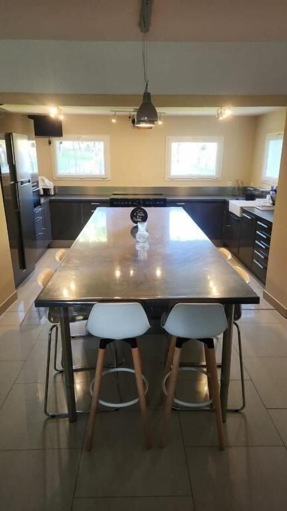 Deluxe House, Pool View | Private kitchen