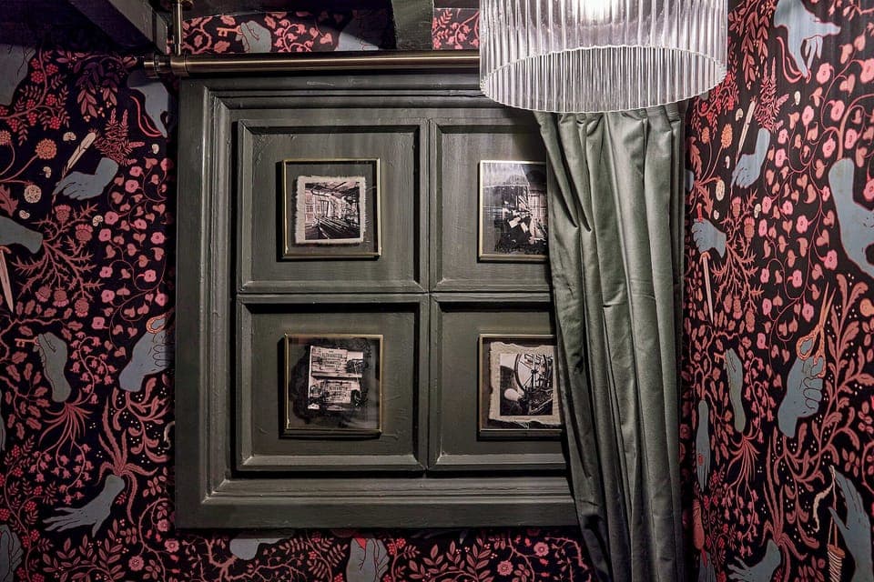 Iron/ironing board, free WiFi