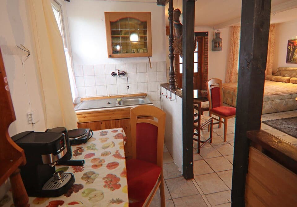 Bungalow | Private kitchen | Highchair