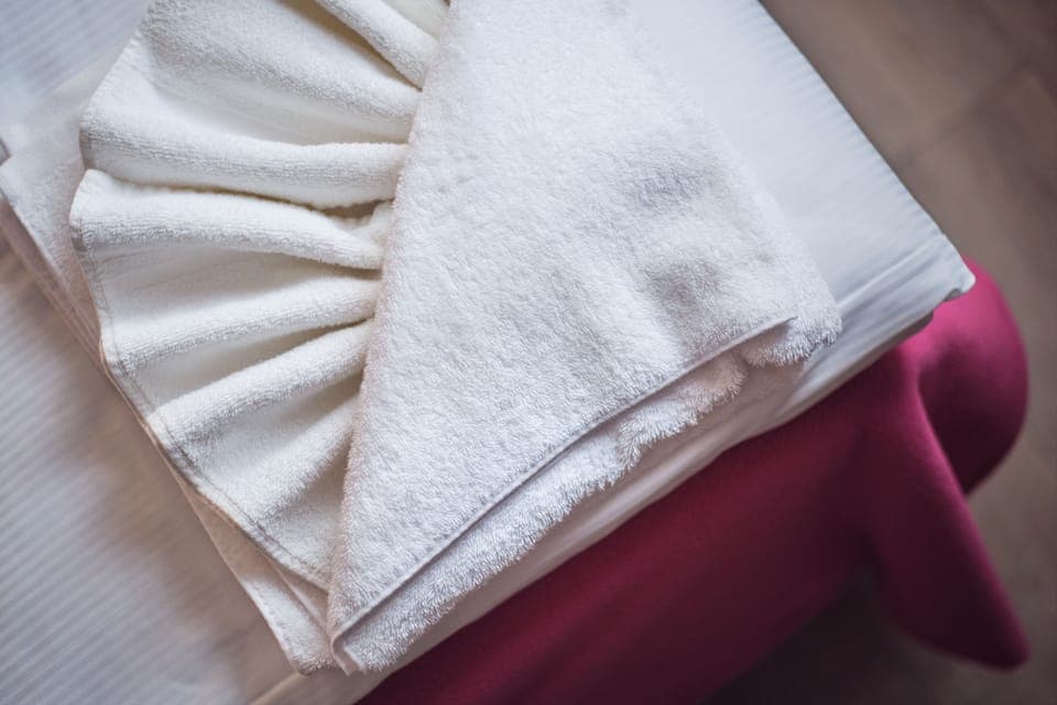 Hypo-allergenic bedding, in-room safe, desk, laptop workspace