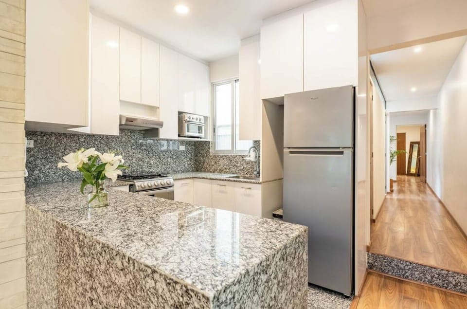 Deluxe Apartment | Private kitchen