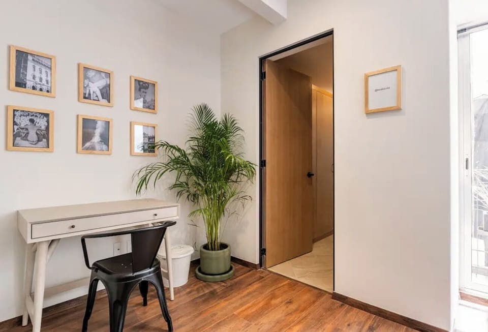 Deluxe Apartment | Living area