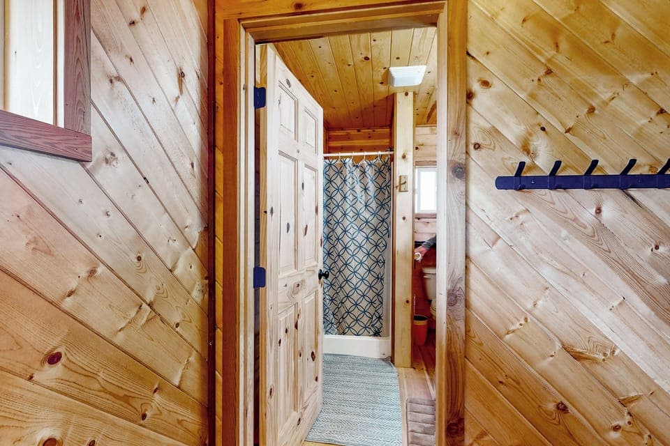 House (1 Bedroom) | Interior