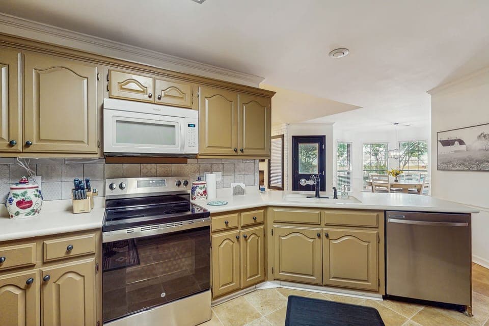 House (3 Bedrooms) | Interior