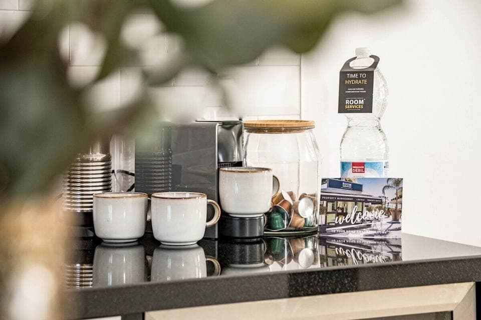 Studio (3 Bedrooms) | Interior