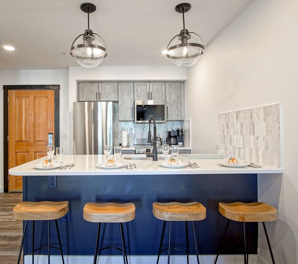 Condo, 1 Queen Bed with Sofa bed, Pool Access, Mountain View (1 Br: Rimfire 223) | Private kitchen
