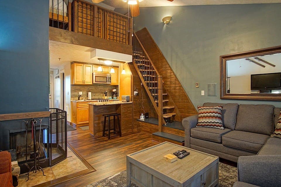 Condo, Multiple Beds, Balcony, Mountain View (1 Br Studio Loft: Mountain Crest 35) | Living area