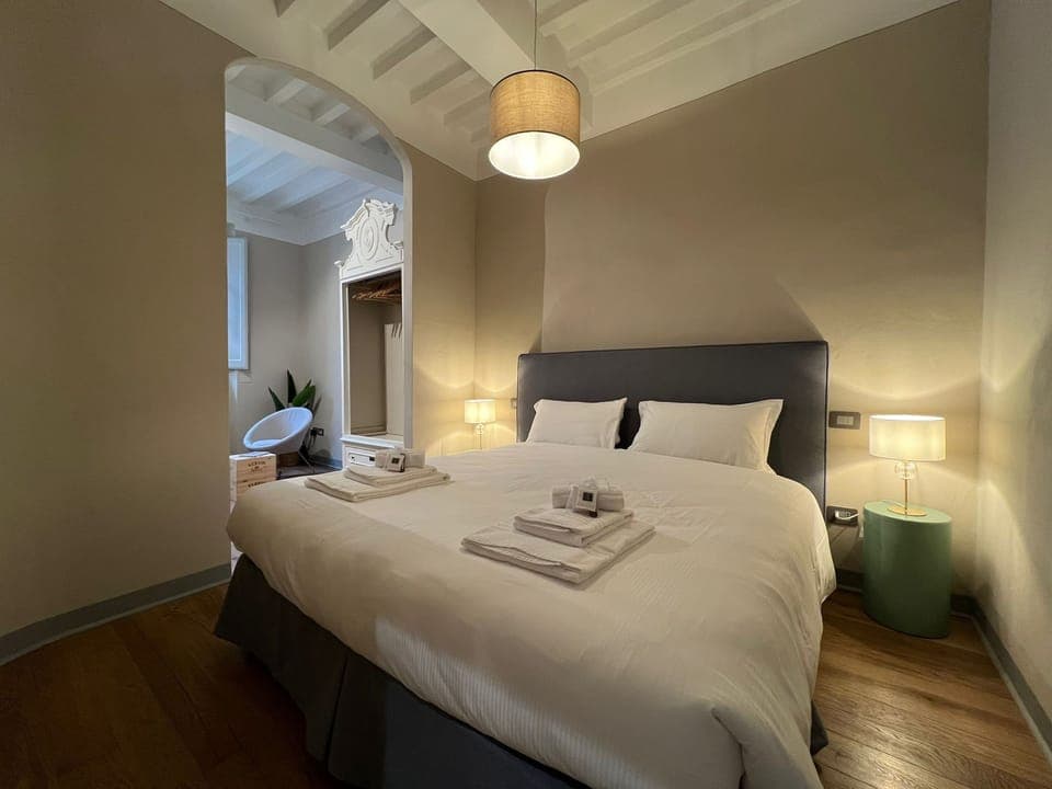 Apartment (2 Bedrooms) | 2 bedrooms, iron/ironing board, bed sheets