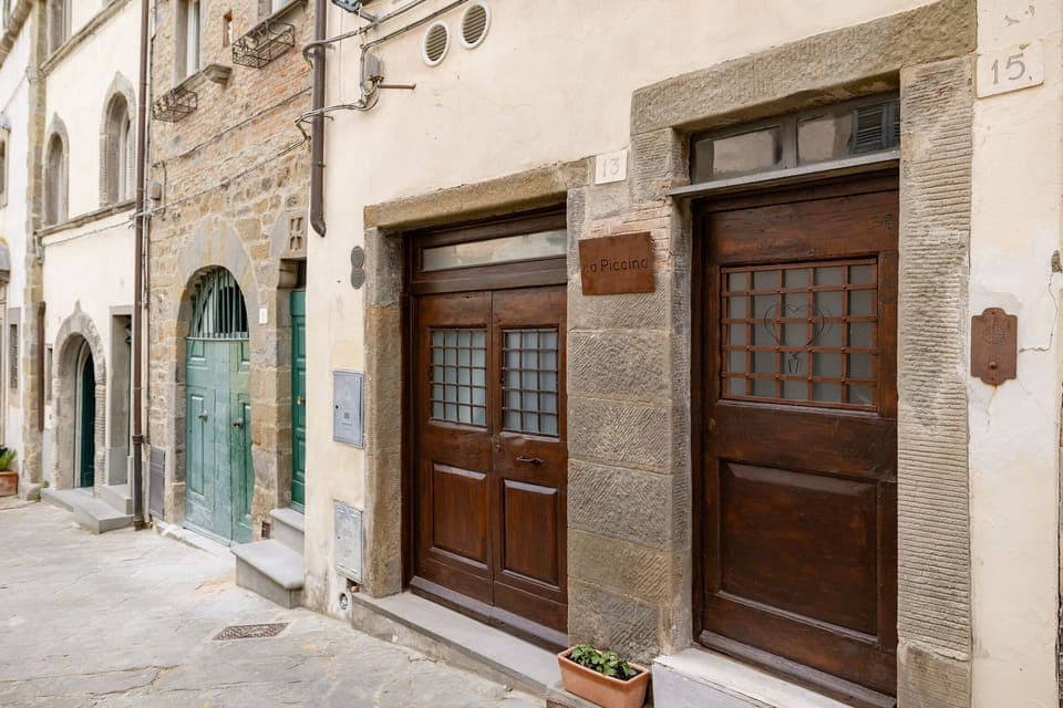 Apartment (2 Bedrooms) | Front of property