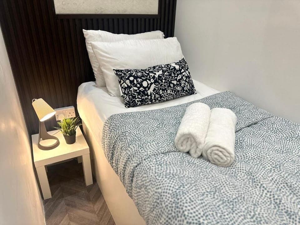 Iron/ironing board, free WiFi