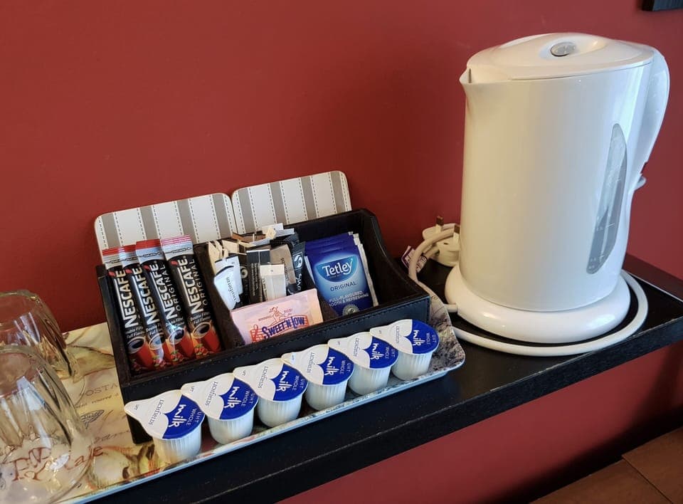 Deluxe Double Room, Ensuite (Cherry Room) | Individually decorated, individually furnished, desk, laptop workspace