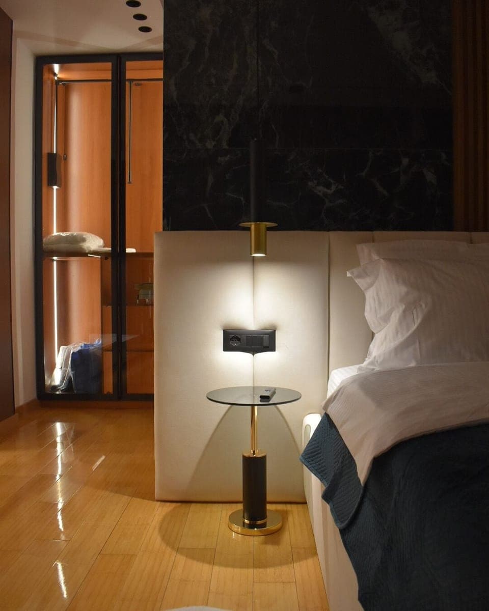 Deluxe Studio Suite, City View | In-room safe, iron/ironing board, free WiFi