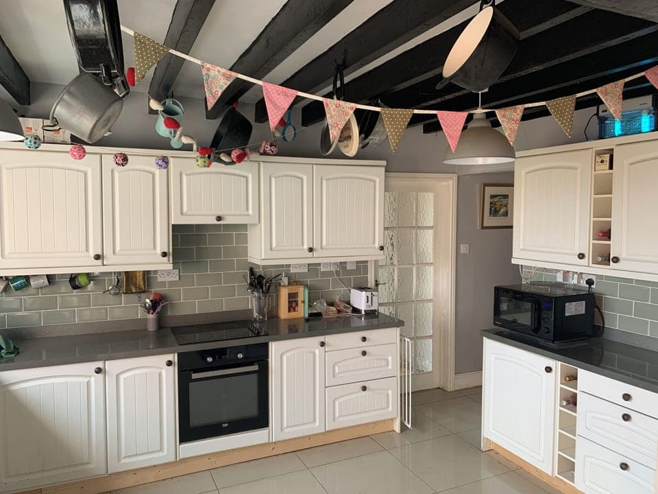 Shared fridge, microwave