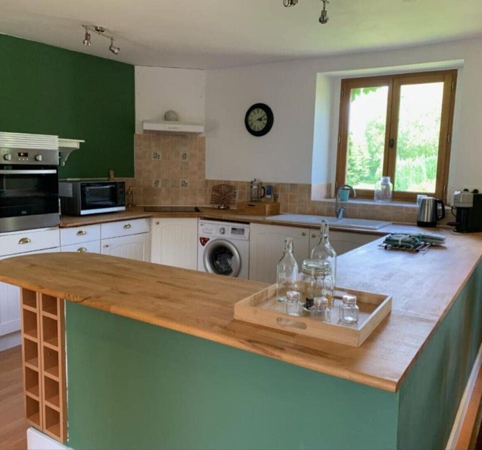 Apartment, Garden View | Private kitchen | Espresso maker