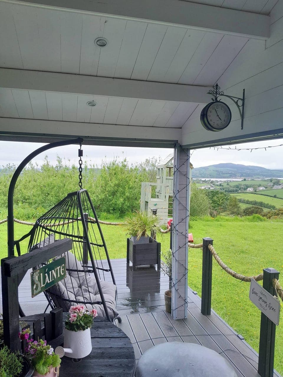 Cabin, 2 Bedrooms, Balcony, Garden View | Terrace/patio