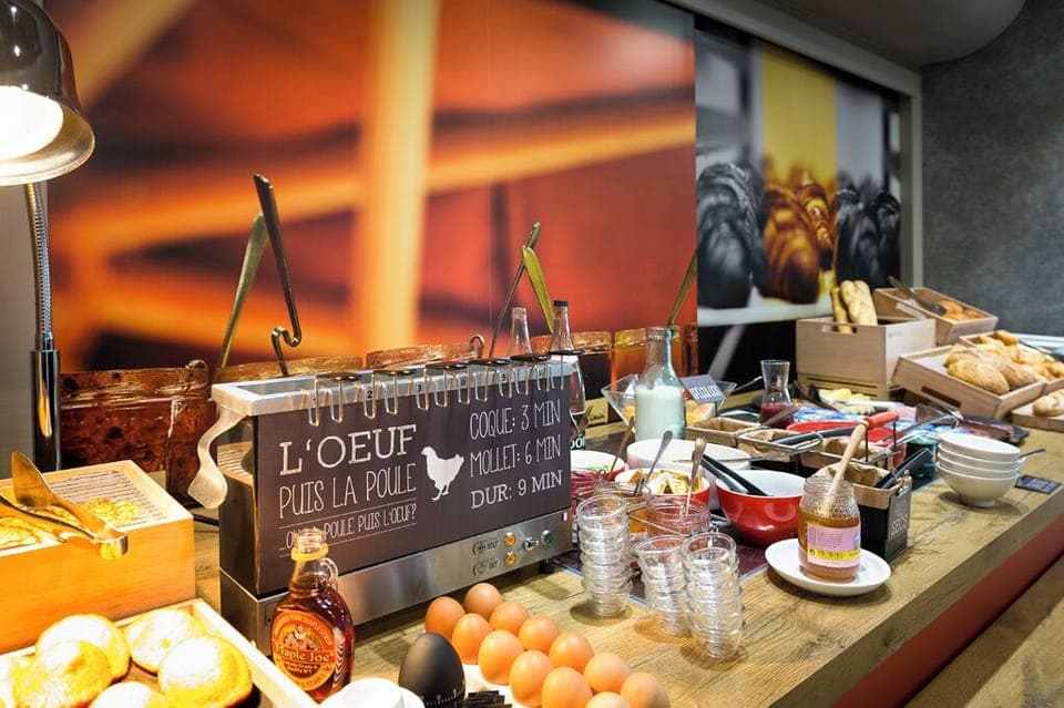Daily buffet breakfast (EUR 13.50 per person)