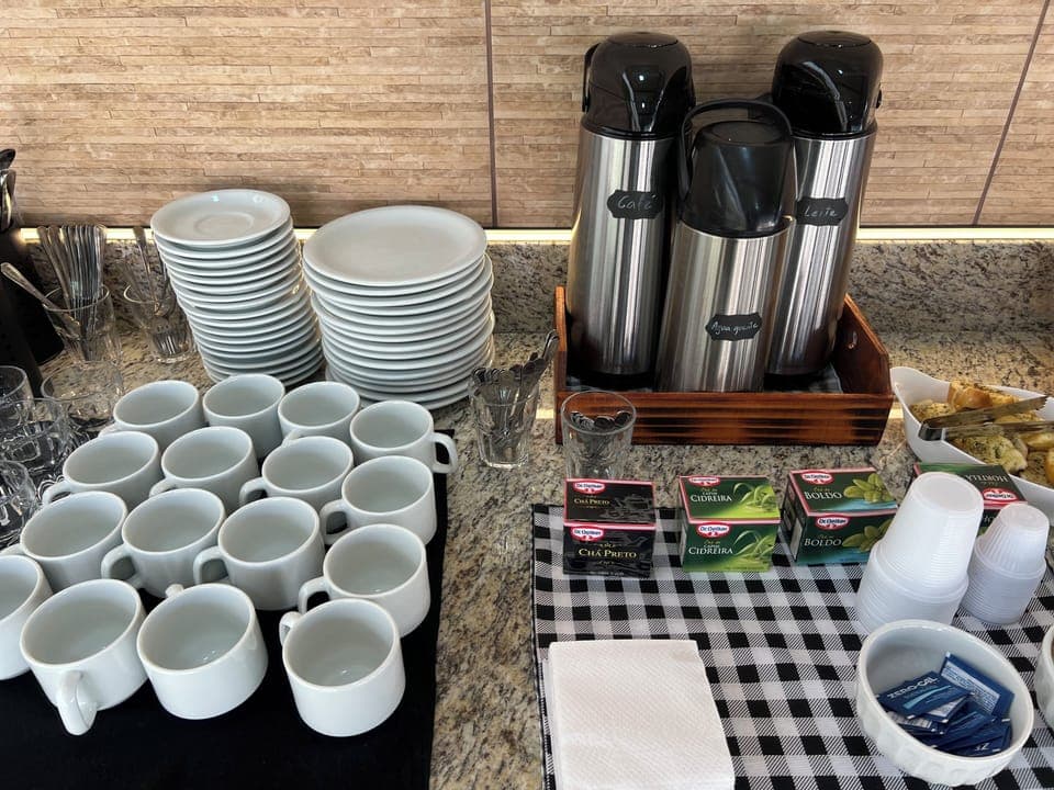 Superior Suite, Courtyard View | Food and drink